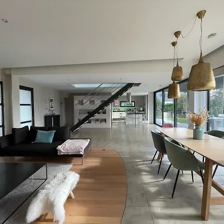 Villa Benodet 펜션 브노데